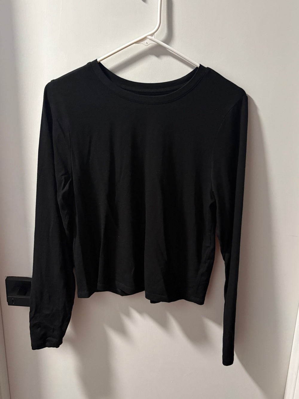 Old Navy Bestee Black Long-Sleeve Crewneck Top - Women